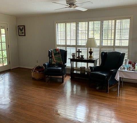 2nd image of 1215 Woodland Ave