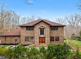 8406 Cathedral Forest Dr, Fairfax Station, VA