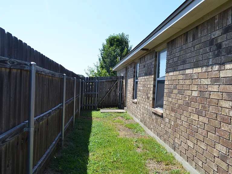 603 Bermuda — Photo 16