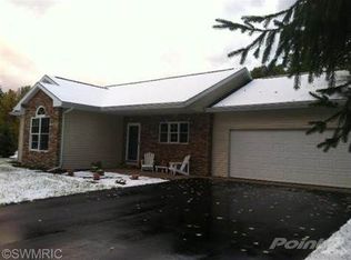 5670 Topanga Dr, Coloma, MI 49038