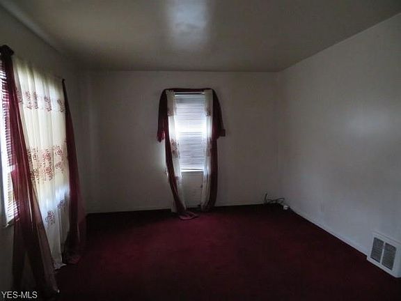 4th image of 1188 Greenwood Ave