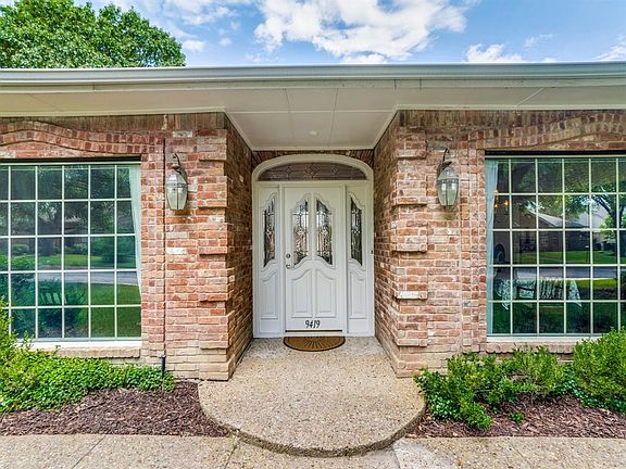 3rd image of 9419 Windy Knoll Dr