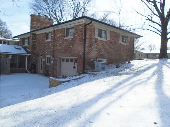 4th image of 1719 Hickory Ln