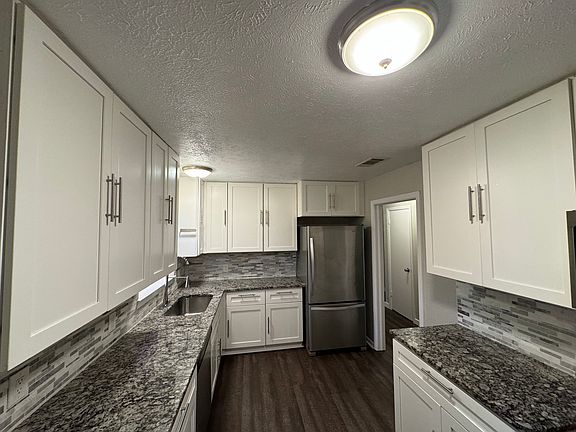 2nd image of 10811 Sandalwood Dr