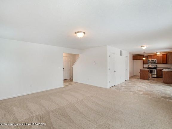 4th image of 1013 Chesham Ln