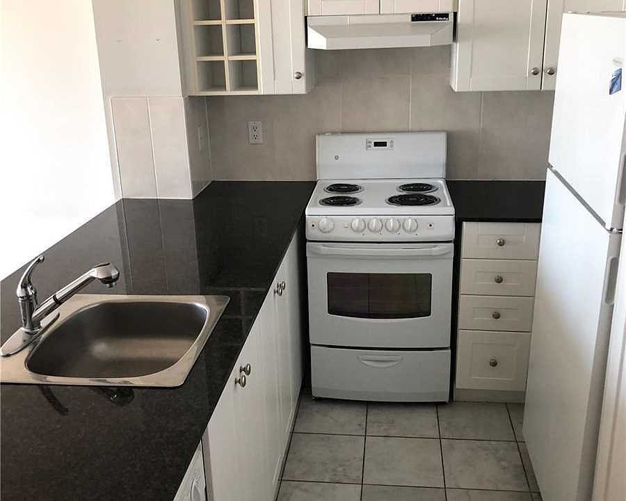 2nd image of 210 Victoria St #3802