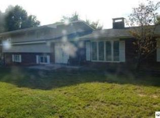 1519 Garrett Ln, Gatlinburg, TN 37738