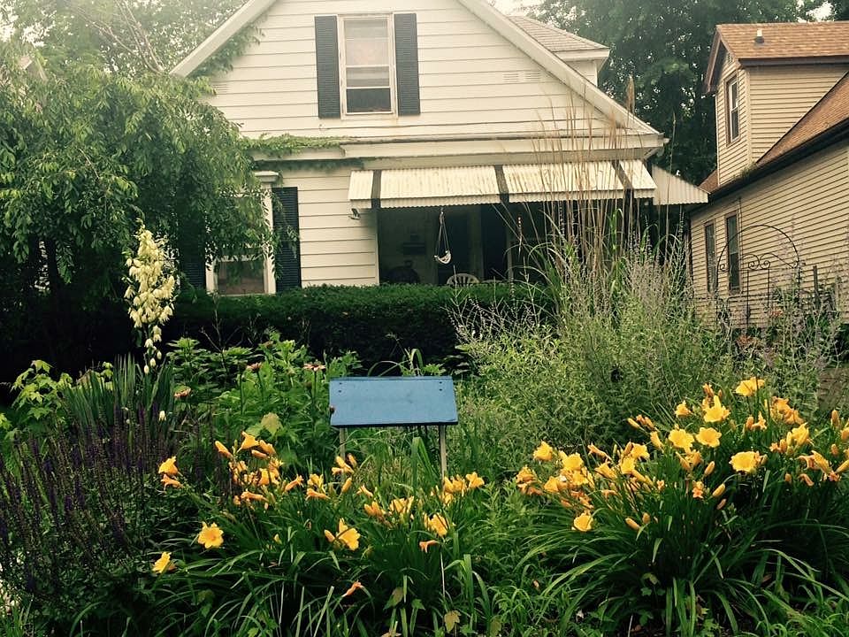 Front yard/house