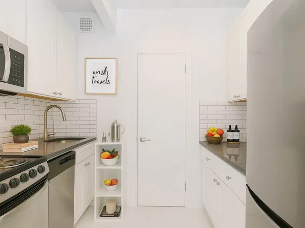 1355 Second Avenue image 1 of 4