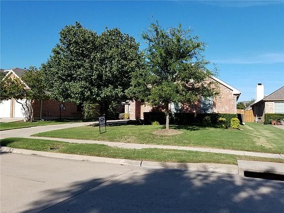 2nd image of 6868 Shoreview Dr