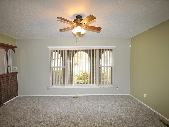 5th image of 6700 Tall Oaks Dr