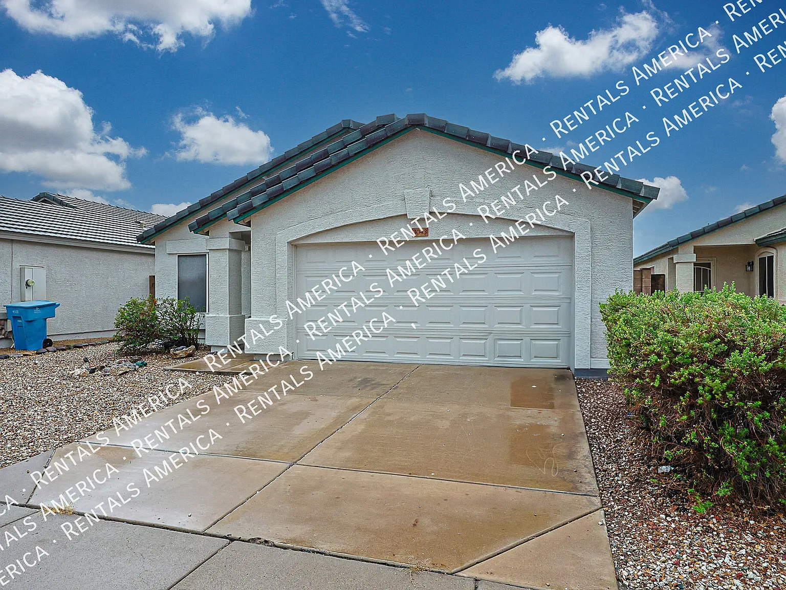 Nice 3 bed - No HOA — Photo 1
