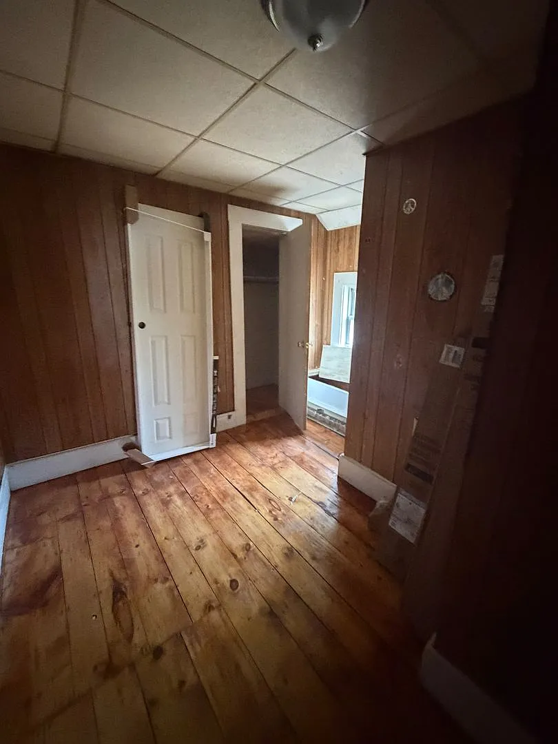 804 East Main St — Photo 3