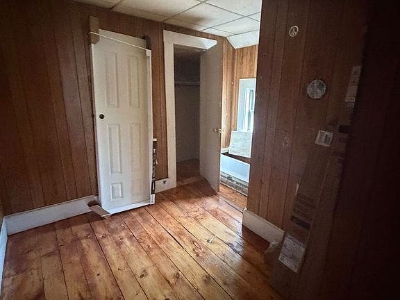 3rd image of 804 E Main St #A
