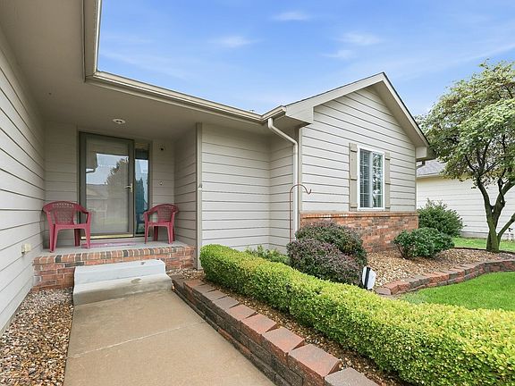 3rd image of 4638 E Willow Point Ct
