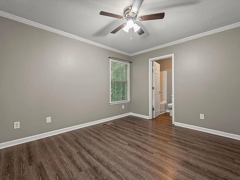 27 Corinth Rd — Photo 13