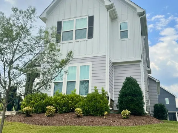 124 Daisy Grove Ln, Holly Springs, NC 27540