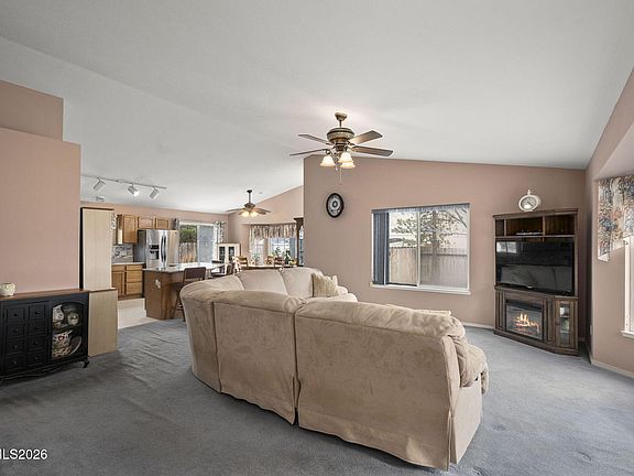 3rd image of 250 Carlene Dr
