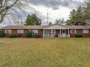 1979 600th St, Mount Pulaski, IL 62548