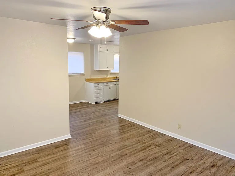1146 E Alice St — Photo 3