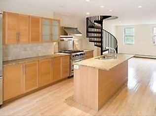 110 Waverly Pl, New York, NY 10011