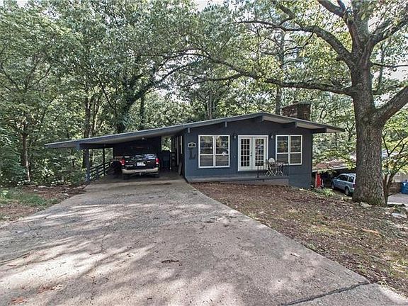 3rd image of 7 Arnold Ln