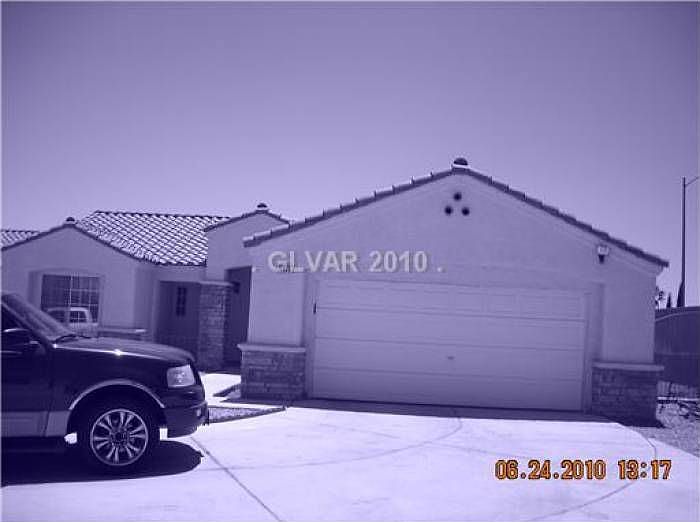 2nd image of 5925 Red Saturn Dr