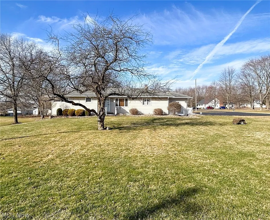 1394 Shannon Rd photo 1