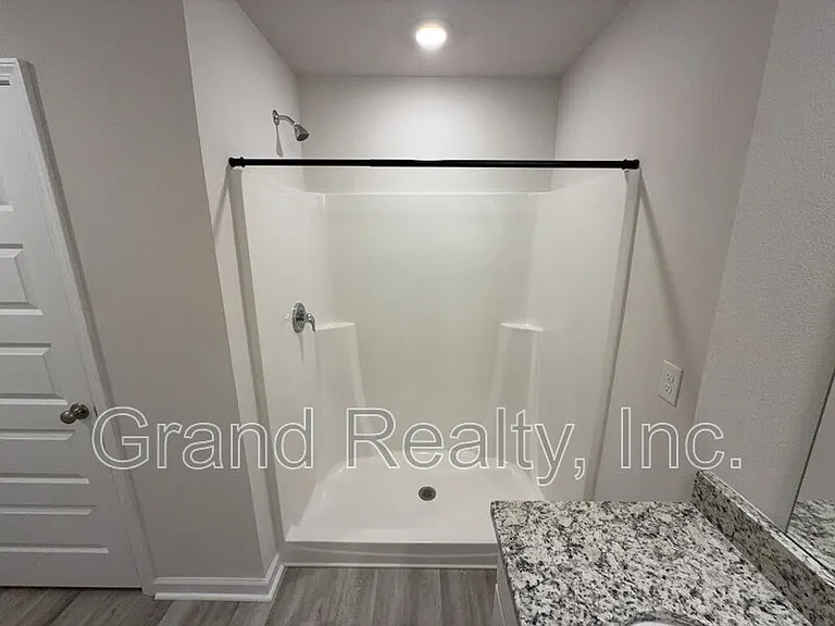 9330 Tara Cir — Photo 11