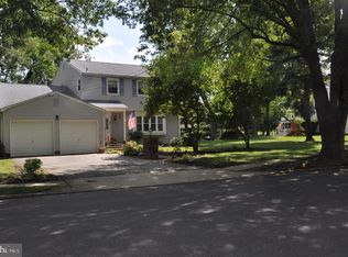 44 Sunset Dr, Mount Holly, NJ 08060