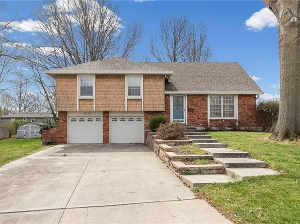 6712 Charles St, Shawnee, KS 66216