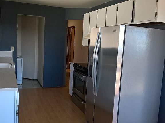4th image of 1-1933 12th Ave W #1