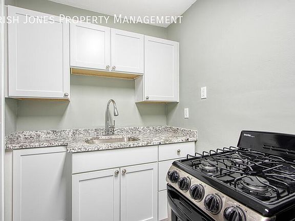 5th image of 62 Park St APT 3