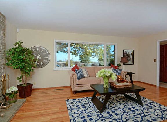 5th image of 1004 Lassen Dr