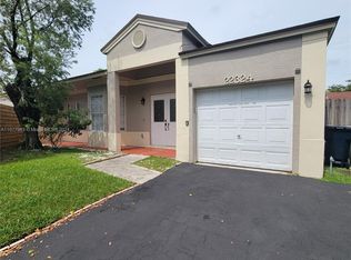 22324 SW 99th Ave, Cutler Bay, FL 33190