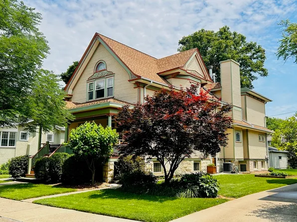 550 N Marion St, Oak Park, IL 60302