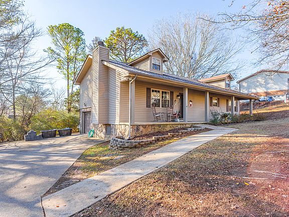 4th image of 161 Robert E Lee Dr