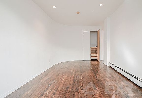 3rd image of 530 W 47th St #1F