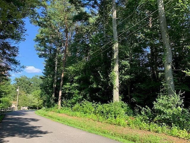 2nd image of 1.55 Mill Rd