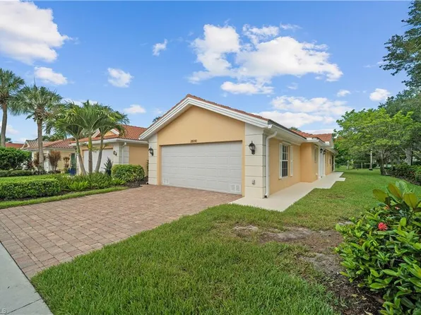 28010 Grossetto WAY, BONITA SPRINGS, FL 34135