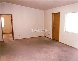3rd image of 541 Bastanchury Ave