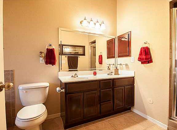 2nd image of 3809 Tierra Allen Pl