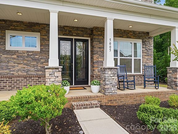 2nd image of 5005 Petersburg Dr