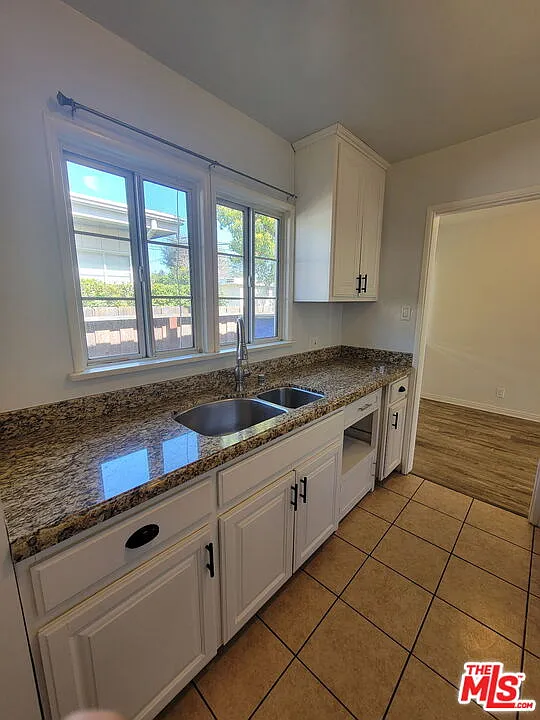 1 bed, 1.0 bath, $2,190 — Photo 4