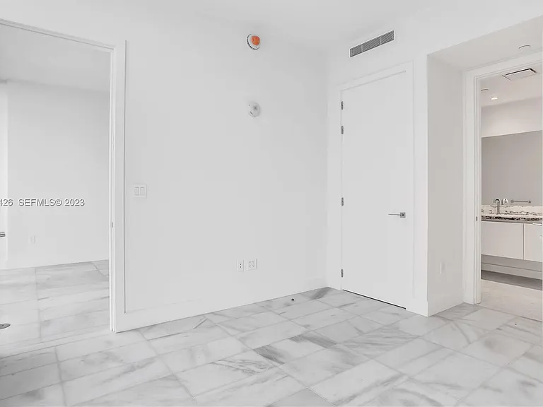 700 NE 26th Ter #1300 — Photo 4
