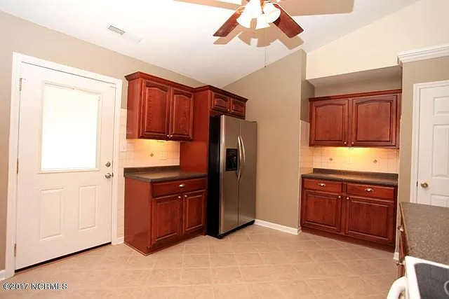 2457 Saddleridge Dr — Photo 18