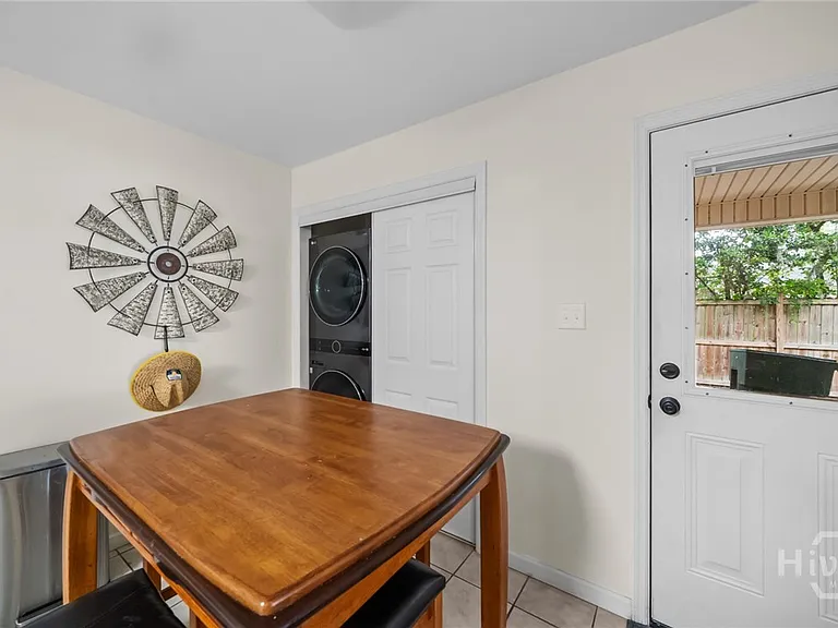 527 Red Oak Dr — Photo 25