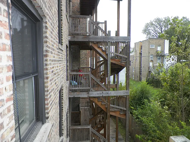 6701 S Union Ave — Photo 9