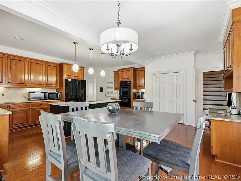 3525 Prestwick Dr — Photo 10