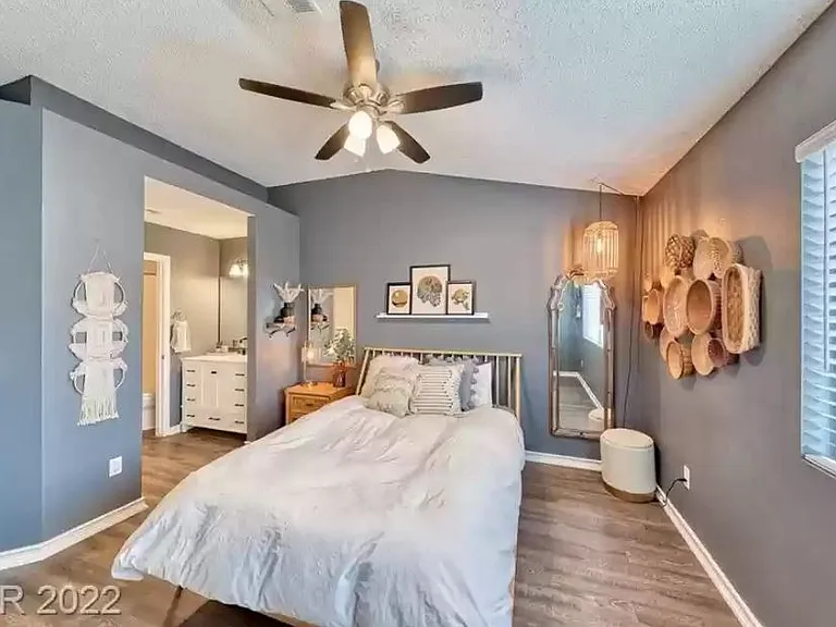533 Meadbury Dr — Photo 27